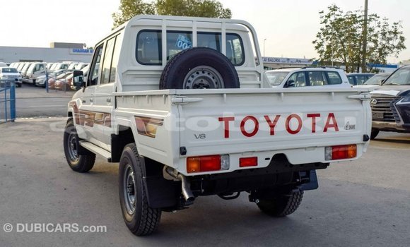 Buy Import Toyota Land Cruiser Beige Car in Import - Dubai in Abseron Buy Import Toyota Land Cruiser Beige Car in Import - Dubai in Abseron