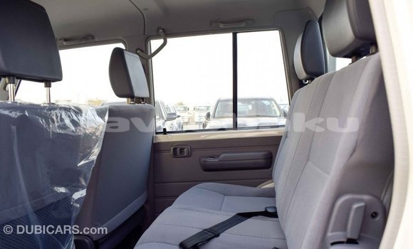 Buy Import Toyota Land Cruiser Beige Car in Import - Dubai in Abseron Buy Import Toyota Land Cruiser Beige Car in Import - Dubai in Abseron