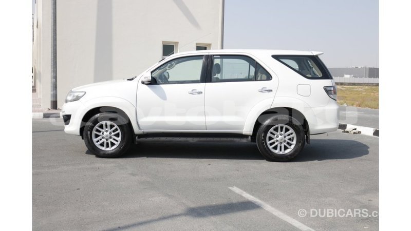 Big with watermark toyota fortuner abseron import dubai 1279