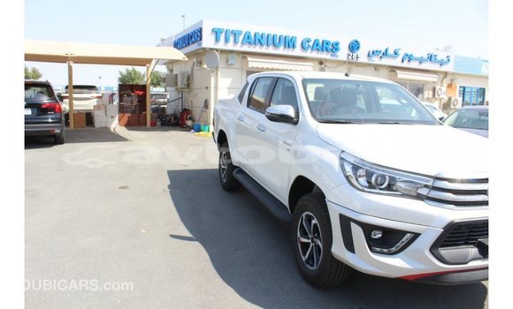 Buy Import Toyota Hilux White Car in Import - Dubai in Abseron Buy Import Toyota Hilux White Car in Import - Dubai in Abseron