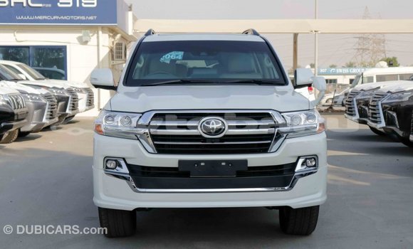 Buy Import Toyota Land Cruiser White Car in Import - Dubai in Abseron Buy Import Toyota Land Cruiser White Car in Import - Dubai in Abseron