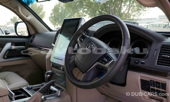 Buy Import Toyota Land Cruiser White Car in Import - Dubai in Abseron Buy Import Toyota Land Cruiser White Car in Import - Dubai in Abseron