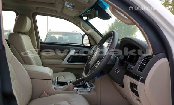 Buy Import Toyota Land Cruiser White Car in Import - Dubai in Abseron Buy Import Toyota Land Cruiser White Car in Import - Dubai in Abseron