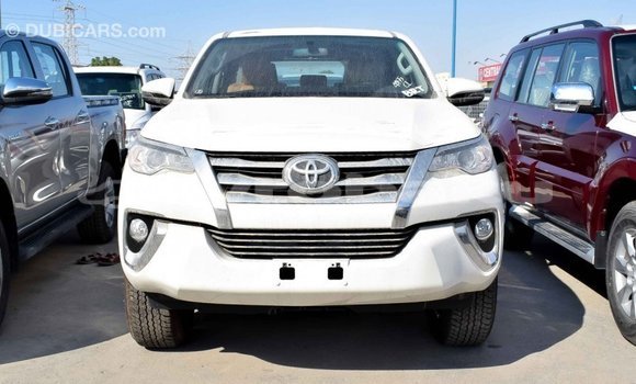 Buy Import Toyota Fortuner White Car in Import - Dubai in Abseron Buy Import Toyota Fortuner White Car in Import - Dubai in Abseron