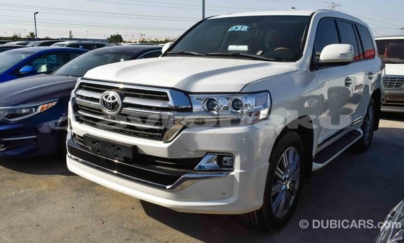 Buy Import Toyota Land Cruiser White Car in Import - Dubai in Abseron Buy Import Toyota Land Cruiser White Car in Import - Dubai in Abseron