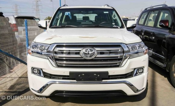 Buy Import Toyota Land Cruiser White Car in Import - Dubai in Abseron Buy Import Toyota Land Cruiser White Car in Import - Dubai in Abseron