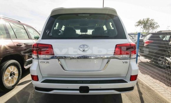Buy Import Toyota Land Cruiser White Car in Import - Dubai in Abseron Buy Import Toyota Land Cruiser White Car in Import - Dubai in Abseron
