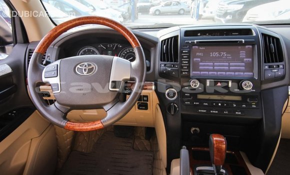 Buy Import Toyota Land Cruiser White Car in Import - Dubai in Abseron Buy Import Toyota Land Cruiser White Car in Import - Dubai in Abseron