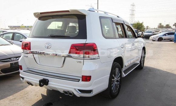 Buy Import Toyota Land Cruiser White Car in Import - Dubai in Abseron Buy Import Toyota Land Cruiser White Car in Import - Dubai in Abseron