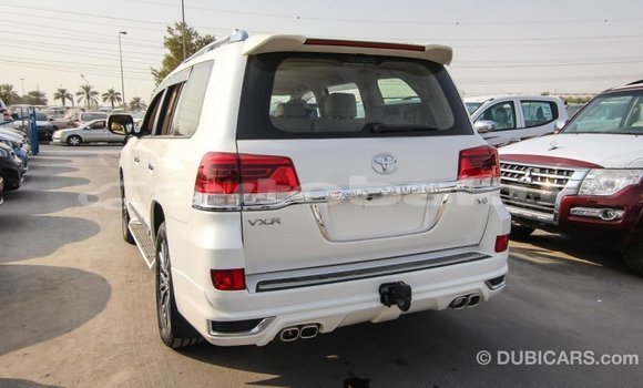 Buy Import Toyota Land Cruiser White Car in Import - Dubai in Abseron Buy Import Toyota Land Cruiser White Car in Import - Dubai in Abseron
