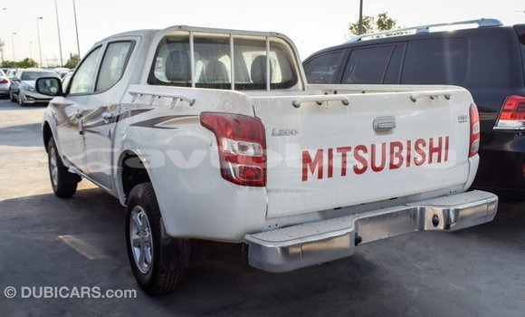 Buy Import Mitsubishi L200 White Car in Import - Dubai in Abseron Buy Import Mitsubishi L200 White Car in Import - Dubai in Abseron
