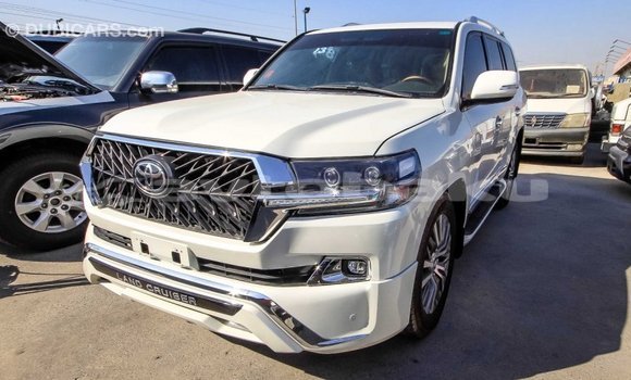 Buy Import Toyota Land Cruiser White Car in Import - Dubai in Abseron Buy Import Toyota Land Cruiser White Car in Import - Dubai in Abseron