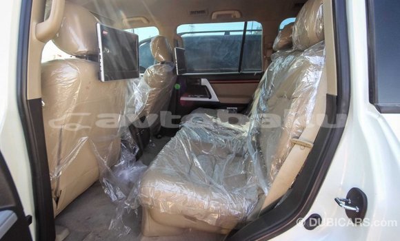 Buy Import Toyota Land Cruiser White Car in Import - Dubai in Abseron Buy Import Toyota Land Cruiser White Car in Import - Dubai in Abseron