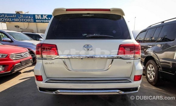 Buy Import Toyota Land Cruiser White Car in Import - Dubai in Abseron Buy Import Toyota Land Cruiser White Car in Import - Dubai in Abseron