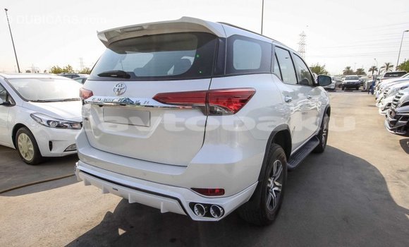 Buy Import Toyota Fortuner White Car in Import - Dubai in Abseron Buy Import Toyota Fortuner White Car in Import - Dubai in Abseron