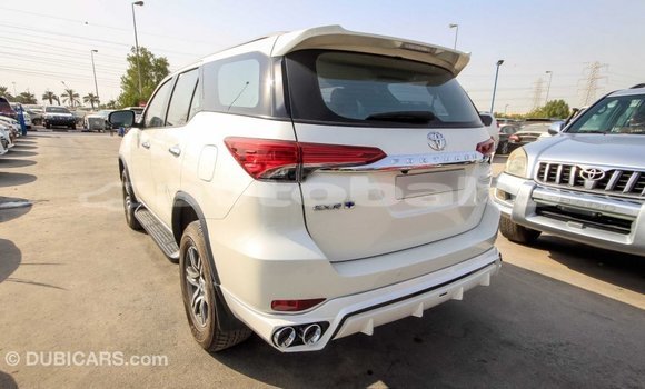 Buy Import Toyota Fortuner White Car in Import - Dubai in Abseron Buy Import Toyota Fortuner White Car in Import - Dubai in Abseron
