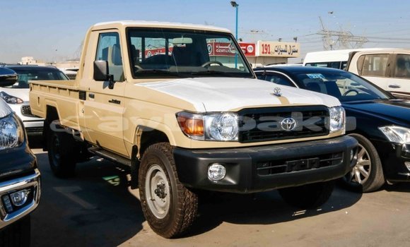 Buy Import Toyota Land Cruiser Beige Car in Import - Dubai in Abseron Buy Import Toyota Land Cruiser Beige Car in Import - Dubai in Abseron