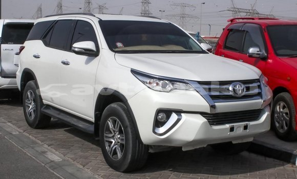 Buy Import Toyota Fortuner White Car in Import - Dubai in Abseron Buy Import Toyota Fortuner White Car in Import - Dubai in Abseron