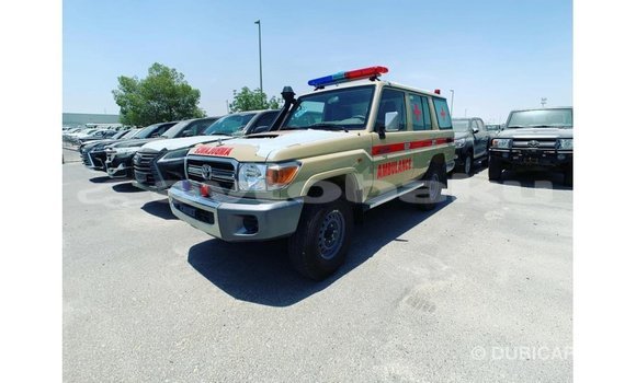 Buy Import Toyota Land Cruiser Beige Car in Import - Dubai in Abseron Buy Import Toyota Land Cruiser Beige Car in Import - Dubai in Abseron