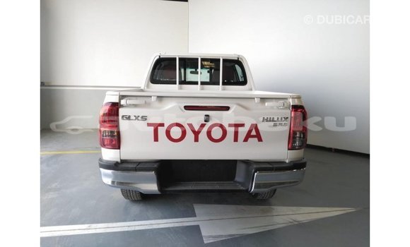 Buy Import Toyota Hilux White Car in Import - Dubai in Abseron Buy Import Toyota Hilux White Car in Import - Dubai in Abseron