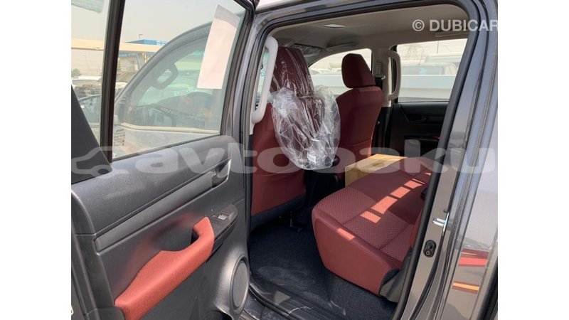 Big with watermark toyota hilux abseron import dubai 1453