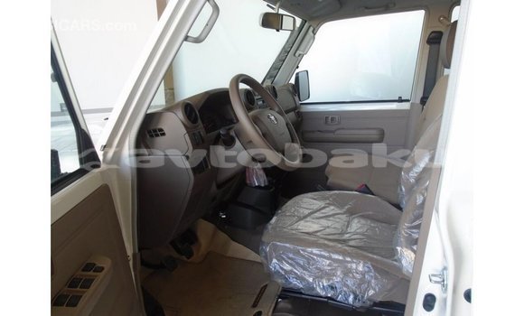 Buy Import Toyota Land Cruiser White Car in Import - Dubai in Abseron Buy Import Toyota Land Cruiser White Car in Import - Dubai in Abseron