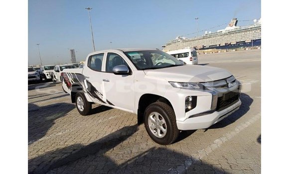 Buy Import Mitsubishi L200 White Car in Import - Dubai in Abseron Buy Import Mitsubishi L200 White Car in Import - Dubai in Abseron