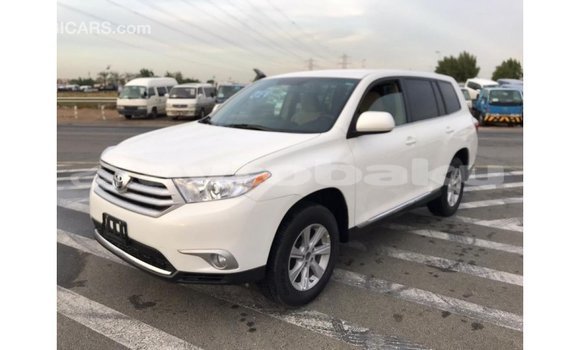 Buy Import Toyota Highlander White Car in Import - Dubai in Abseron Buy Import Toyota Highlander White Car in Import - Dubai in Abseron