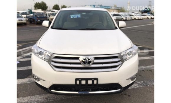 Buy Import Toyota Highlander White Car in Import - Dubai in Abseron Buy Import Toyota Highlander White Car in Import - Dubai in Abseron