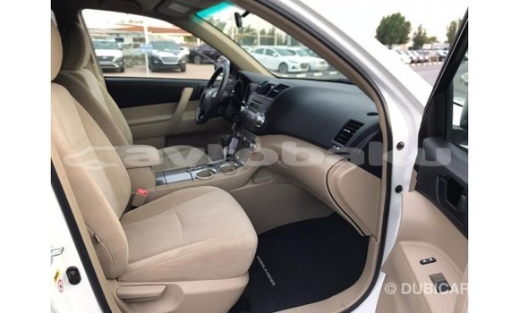 Buy Import Toyota Highlander White Car in Import - Dubai in Abseron Buy Import Toyota Highlander White Car in Import - Dubai in Abseron