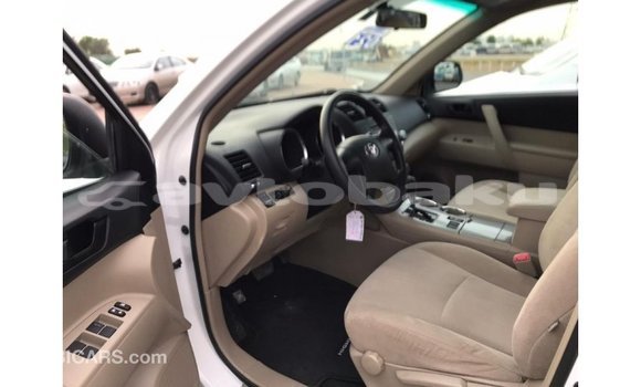 Buy Import Toyota Highlander White Car in Import - Dubai in Abseron Buy Import Toyota Highlander White Car in Import - Dubai in Abseron