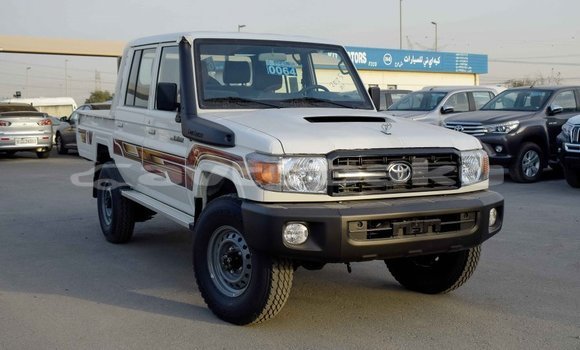 Buy Import Toyota Land Cruiser White Car in Import - Dubai in Abseron Buy Import Toyota Land Cruiser White Car in Import - Dubai in Abseron