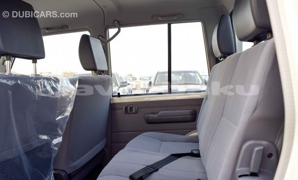 Buy Import Toyota Land Cruiser White Car in Import - Dubai in Abseron Buy Import Toyota Land Cruiser White Car in Import - Dubai in Abseron