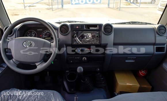 Buy Import Toyota Land Cruiser White Car in Import - Dubai in Abseron Buy Import Toyota Land Cruiser White Car in Import - Dubai in Abseron