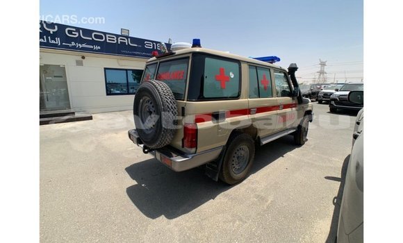 Buy Import Toyota Land Cruiser Beige Car in Import - Dubai in Abseron Buy Import Toyota Land Cruiser Beige Car in Import - Dubai in Abseron
