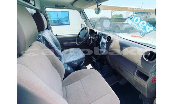 Buy Import Toyota Land Cruiser Beige Car in Import - Dubai in Abseron Buy Import Toyota Land Cruiser Beige Car in Import - Dubai in Abseron
