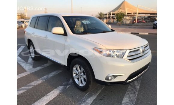Buy Import Toyota Highlander White Car in Import - Dubai in Abseron Buy Import Toyota Highlander White Car in Import - Dubai in Abseron