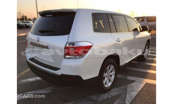 Buy Import Toyota Highlander White Car in Import - Dubai in Abseron Buy Import Toyota Highlander White Car in Import - Dubai in Abseron