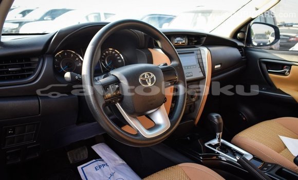Buy Import Toyota Fortuner White Car in Import - Dubai in Abseron Buy Import Toyota Fortuner White Car in Import - Dubai in Abseron