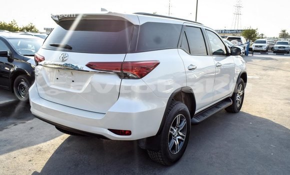 Buy Import Toyota Fortuner White Car in Import - Dubai in Abseron Buy Import Toyota Fortuner White Car in Import - Dubai in Abseron