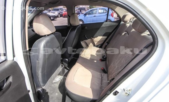 Buy Import Hyundai i10 White Car in Import - Dubai in Abseron Buy Import Hyundai i10 White Car in Import - Dubai in Abseron