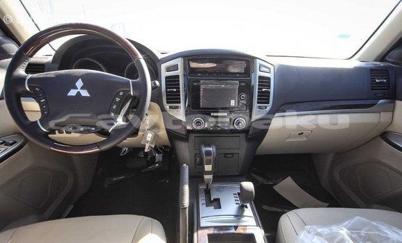 Buy Import Mitsubishi Pajero White Car in Import - Dubai in Abseron Buy Import Mitsubishi Pajero White Car in Import - Dubai in Abseron