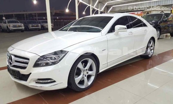 Buy Import Mercedes-Benz 190 (W201) White Car in Import - Dubai in Abseron Buy Import Mercedes-Benz 190 (W201) White Car in Import - Dubai in Abseron