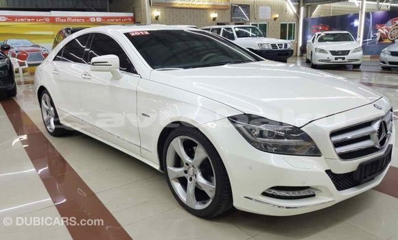 Buy Import Mercedes-Benz 190 (W201) White Car in Import - Dubai in Abseron Buy Import Mercedes-Benz 190 (W201) White Car in Import - Dubai in Abseron