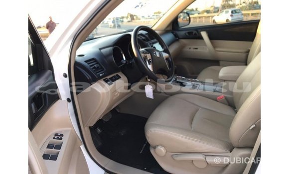 Buy Import Toyota Highlander White Car in Import - Dubai in Abseron Buy Import Toyota Highlander White Car in Import - Dubai in Abseron