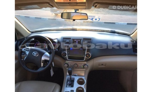 Buy Import Toyota Highlander White Car in Import - Dubai in Abseron Buy Import Toyota Highlander White Car in Import - Dubai in Abseron