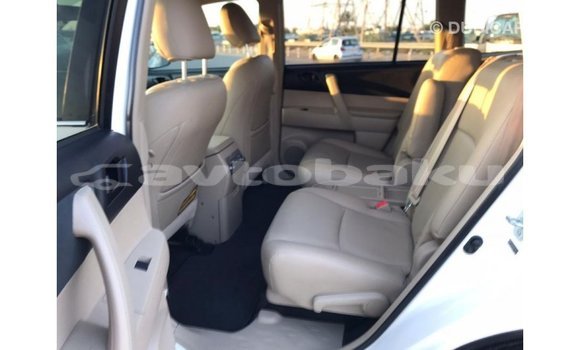 Buy Import Toyota Highlander White Car in Import - Dubai in Abseron Buy Import Toyota Highlander White Car in Import - Dubai in Abseron