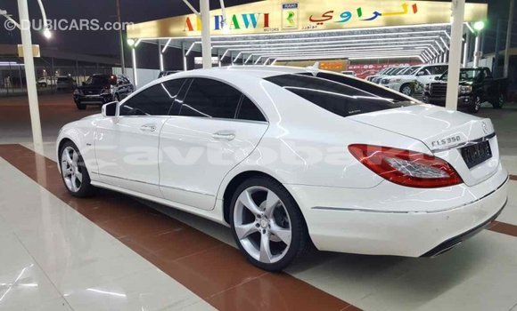Buy Import Mercedes-Benz 190 (W201) White Car in Import - Dubai in Abseron Buy Import Mercedes-Benz 190 (W201) White Car in Import - Dubai in Abseron
