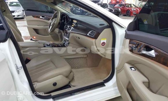 Buy Import Mercedes-Benz 190 (W201) White Car in Import - Dubai in Abseron Buy Import Mercedes-Benz 190 (W201) White Car in Import - Dubai in Abseron
