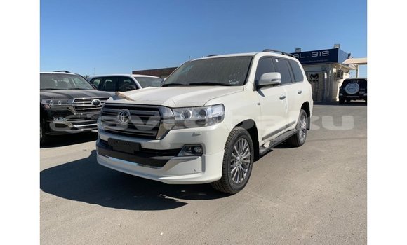 Buy Import Toyota Land Cruiser White Car in Import - Dubai in Abseron Buy Import Toyota Land Cruiser White Car in Import - Dubai in Abseron